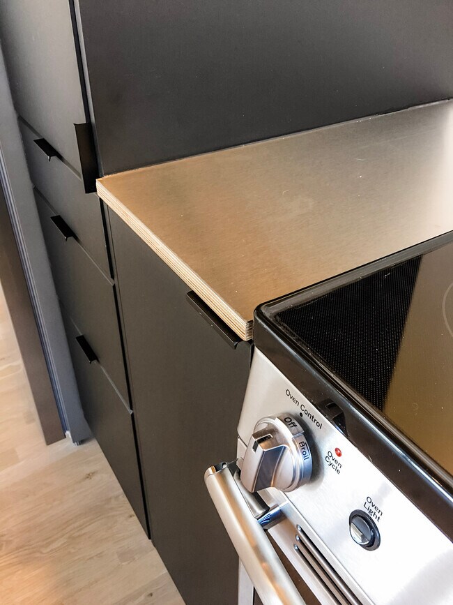 Building Photo - 926 Cleveland St.