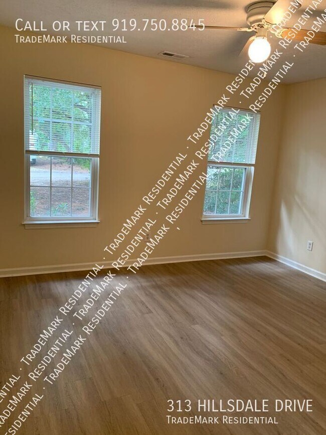 Building Photo - 313 Hillsdale Dr
