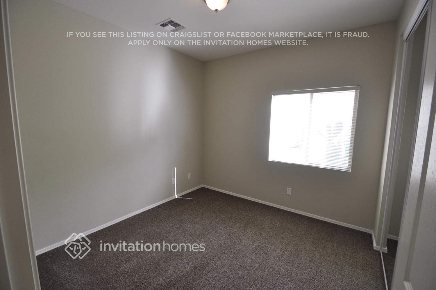 Building Photo - 17137 W Saguaro Ln