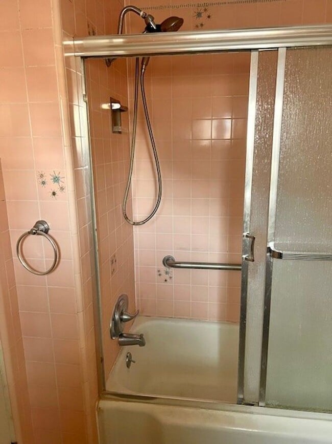 Building Photo - Santa Clara Charm ~ 3BR/1BA on Main Street