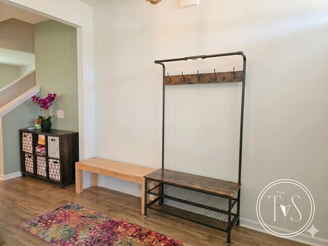 Building Photo - RATE DROP ALERT (was $3300/month)!