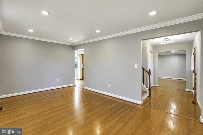 Building Photo - 15025 Timberlake Dr