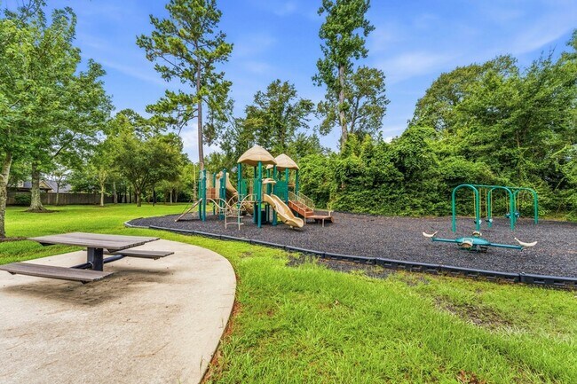 Building Photo - 27730 Geneva Hills Ln