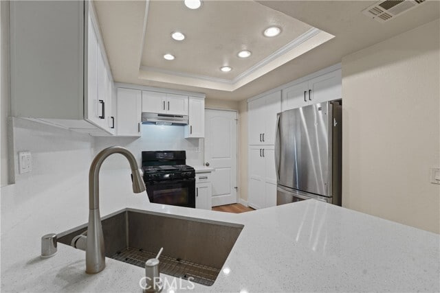 Building Photo - 1315 N Lighthouse Ln