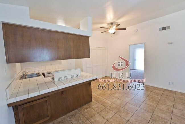 Building Photo - SW- condo 2bed-1.bath
