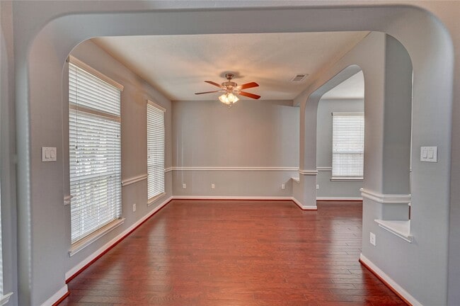 Building Photo - 2409 Shorebrook Dr