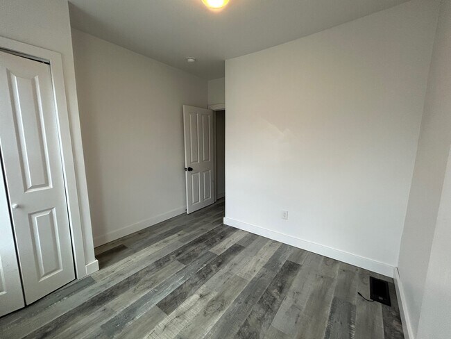 Building Photo - 2121 S Garnet St