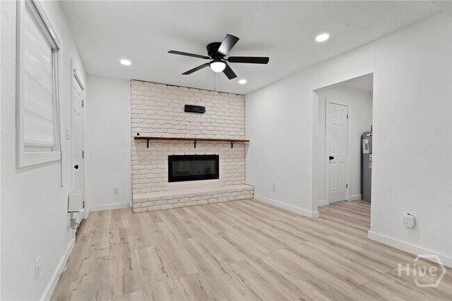 Building Photo - 403 Patton Rd