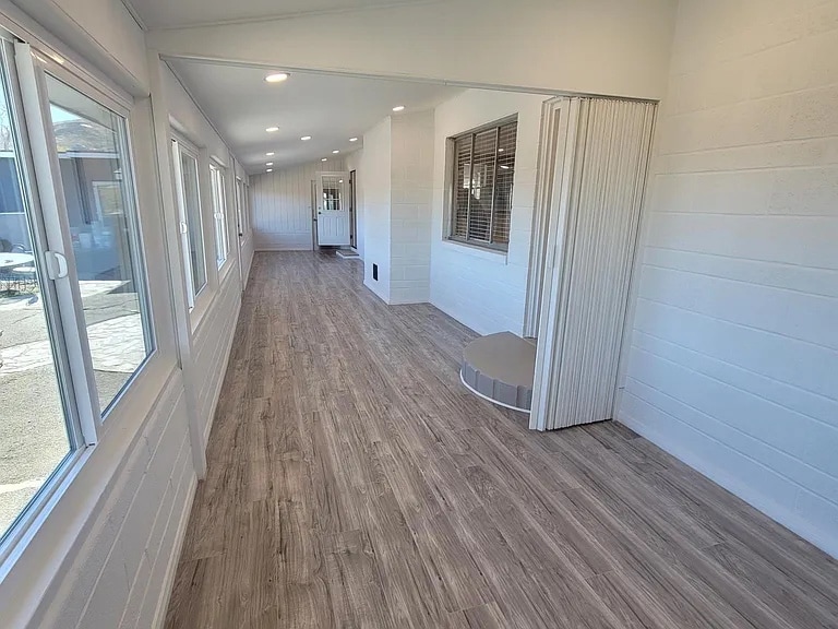 Building Photo - 36745 Vista Del Lago St