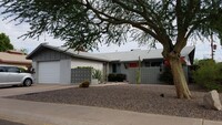 Building Photo - Scottsdale 2 bed 2 Bath Home - With a Pool!!!