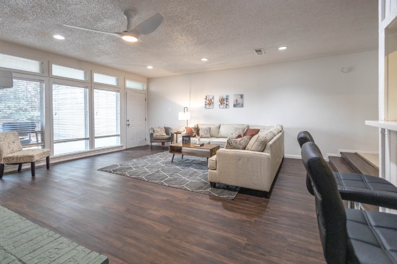 Building Photo - 6710 La Costa Dr