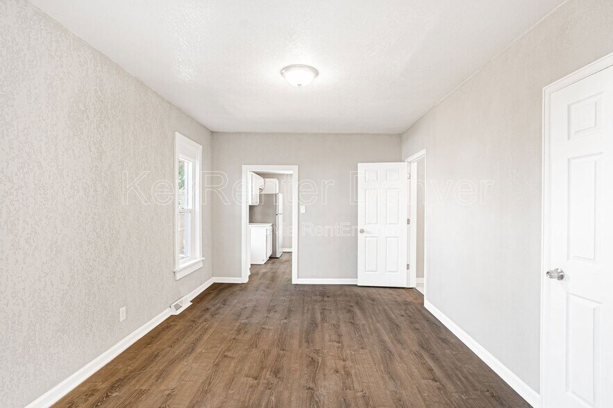 Building Photo - 4768 Vine St