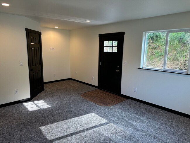 Building Photo - Brand New 4 Bedroom Home, Call to Schedule your showing today!