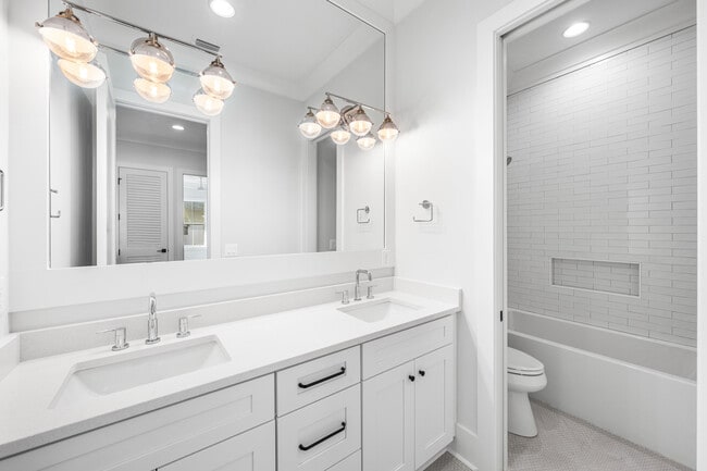 Building Photo - 40 Casa Breeze Ln