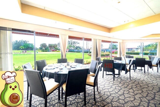 Building Photo - 681 S Hollybrook Dr