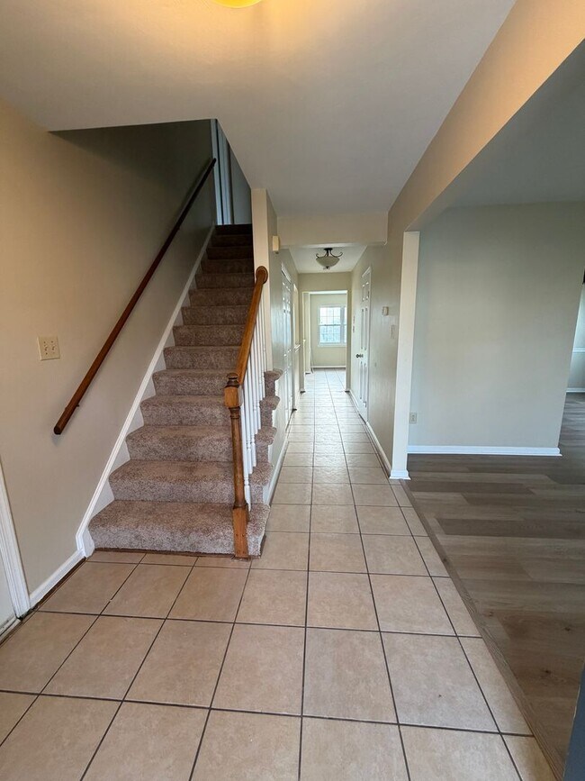 Building Photo - GLENWOOD