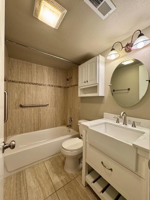 Building Photo - 15 Nantucket Dr