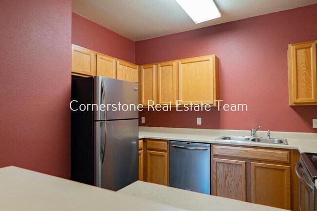 Building Photo - 2094 Legacy Ridge View