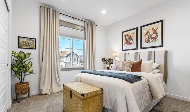 Building Photo - 1000 Equinox Dr