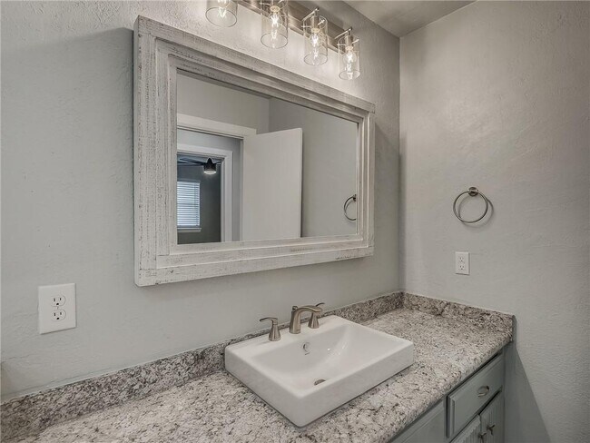 Building Photo - 13156 Marsh Ln