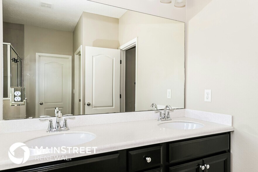 Building Photo - 16179 Alison Creek Dr