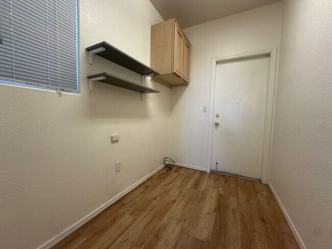 Building Photo - Sun City Summerlin 2 Bedroom