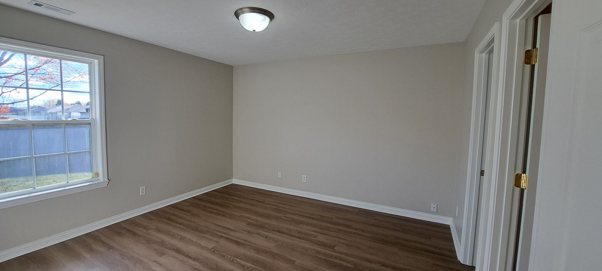 Building Photo - 1906 Terrace Pt