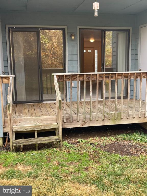 Building Photo - 105 Foxfire Dr