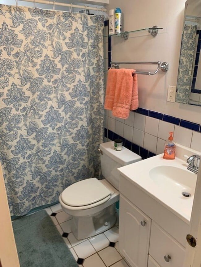 Building Photo - 1 Bed 1 Bath condo in the Gaslight Distric...