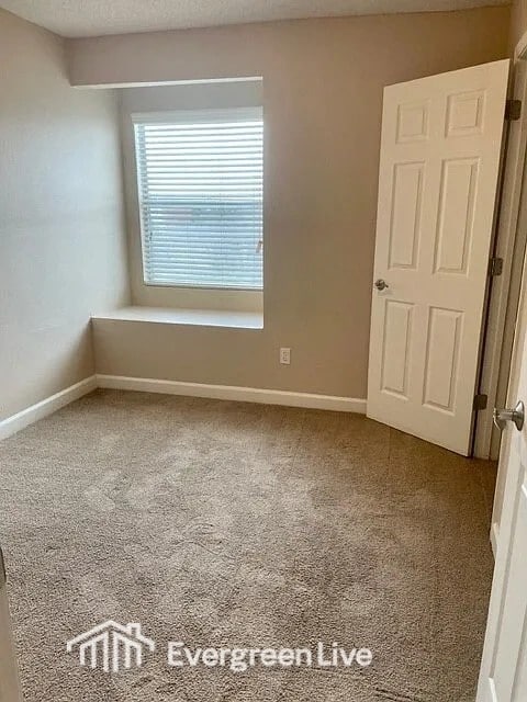 Building Photo - 37 Laiken Ct