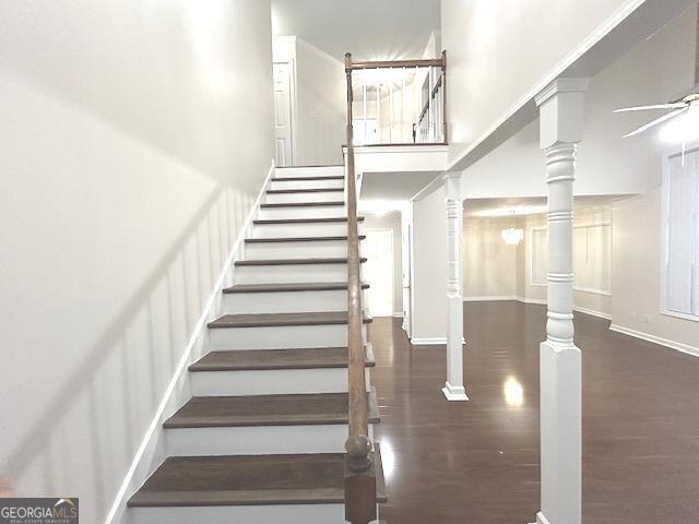 Building Photo - 305 Carriage Chase