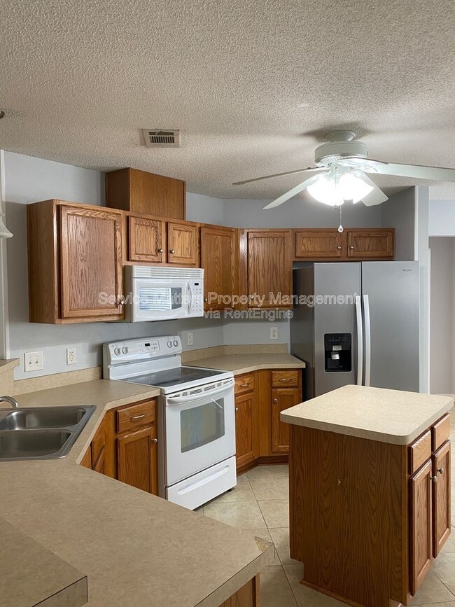 Building Photo - 5939 Ashton Woods Cir