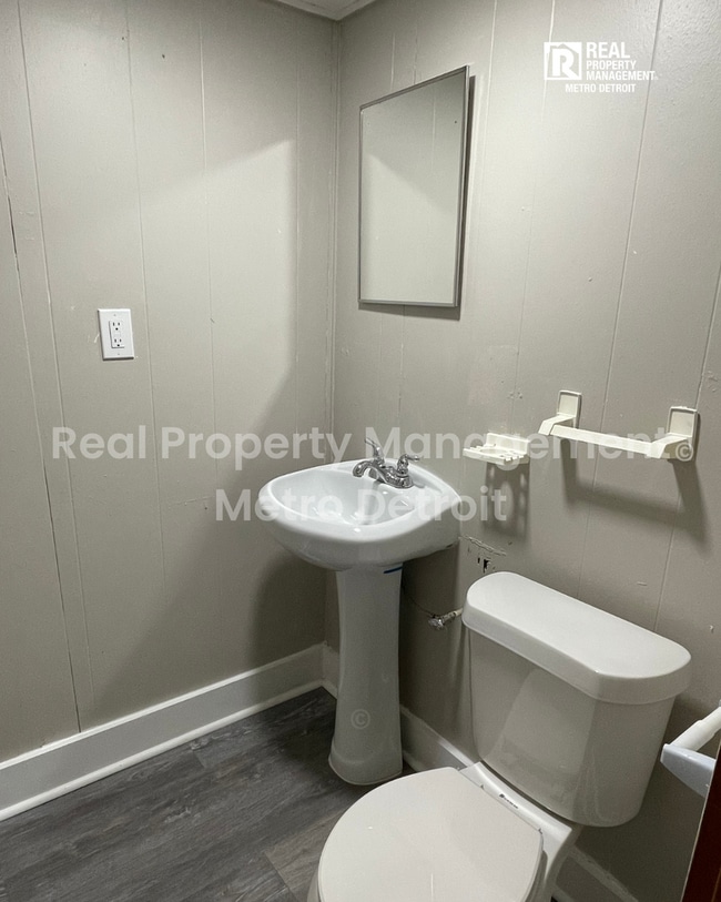 Building Photo - SUMMER SAVINGS FOR YOUR NEW HOME