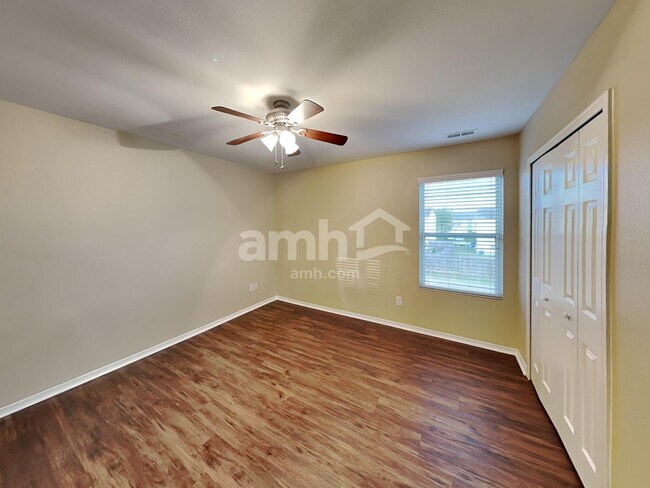 Building Photo - 1836 Meadow Crossing Dr