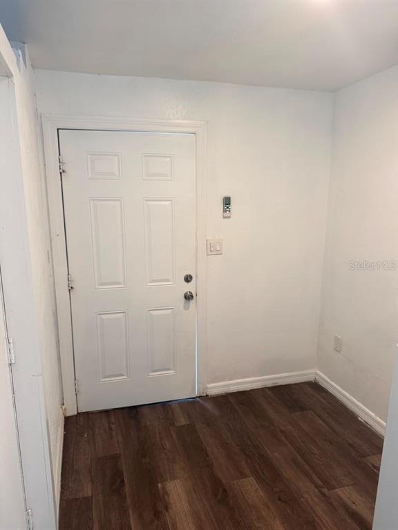 Building Photo - 8708 N Edison Ave