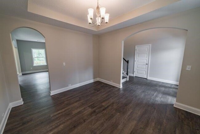 Building Photo - Spacious 4-Bedroom, 3-Bath Home for Rent i...