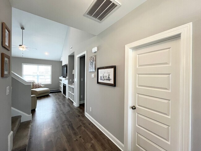 Building Photo - Private 3BD, 2.5BA Home with Modern Finishes, Back Deck and Large Yard, on a Nearly Half Acre Lot
