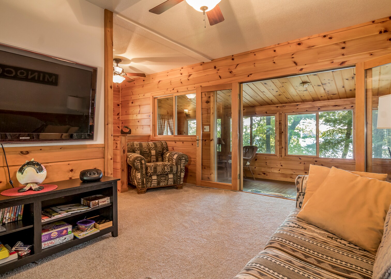 Building Photo - 9484 Country Club Rd