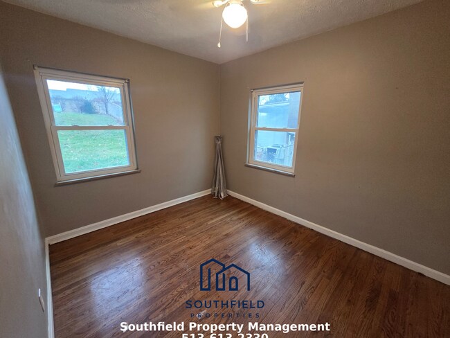 Building Photo - 319 Main Ave