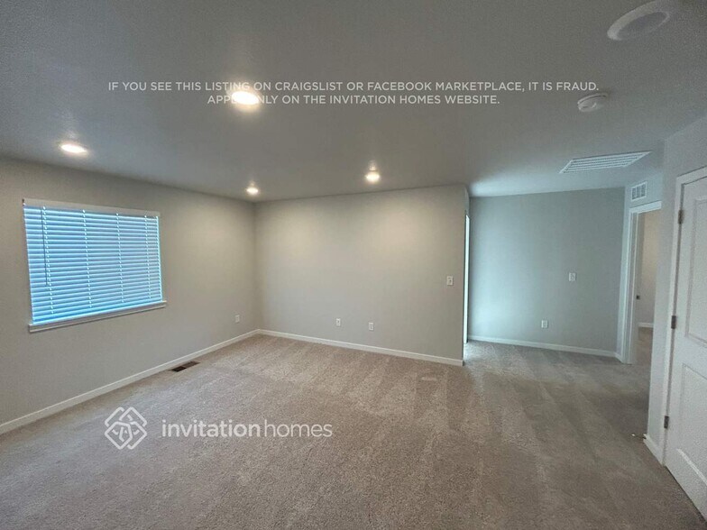 Building Photo - 4427 Shivaree St