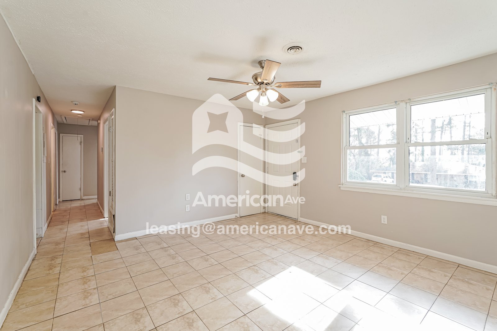 Building Photo - 2428 Amsterdam Dr