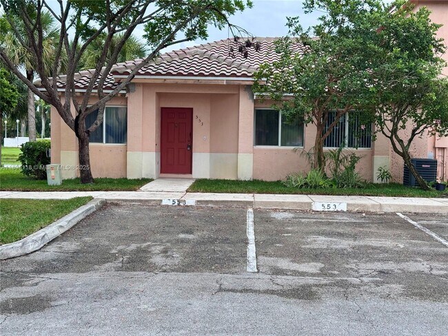 Building Photo - 553 NW 208th Terrace