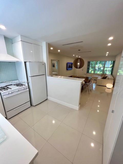 Building Photo - 1125 99th St