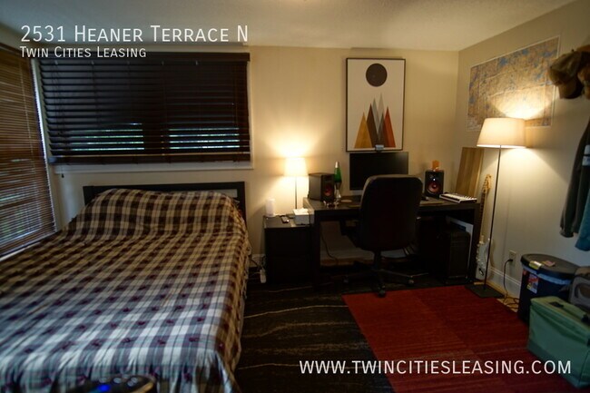 Building Photo - 2531 Heaner Terrace N
