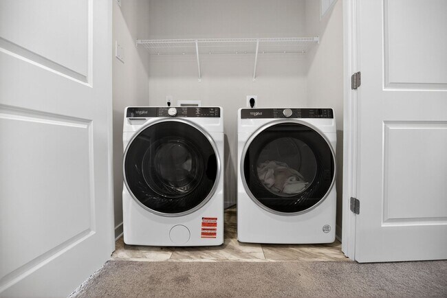 Building Photo - Beautiful 3 Bedroom, 2.5 Bath Bridgeport Townhome!