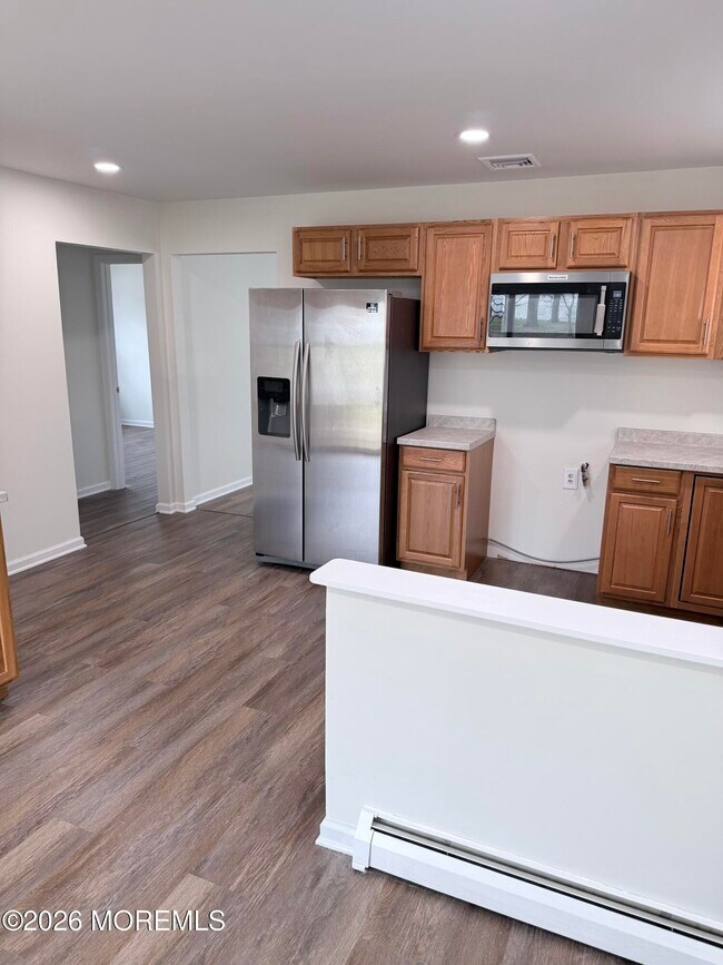 Building Photo - 90 Barbados Dr S