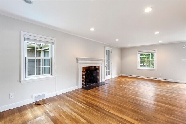 Building Photo - 216 Claybrook Rd