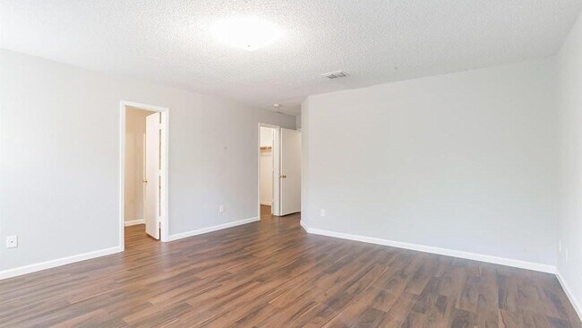 Building Photo - 3335 Lipizzan Dr