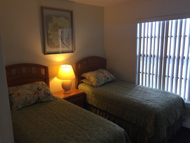 Building Photo - 2 Bedroom Condo at Popular Anglers Cove Co...