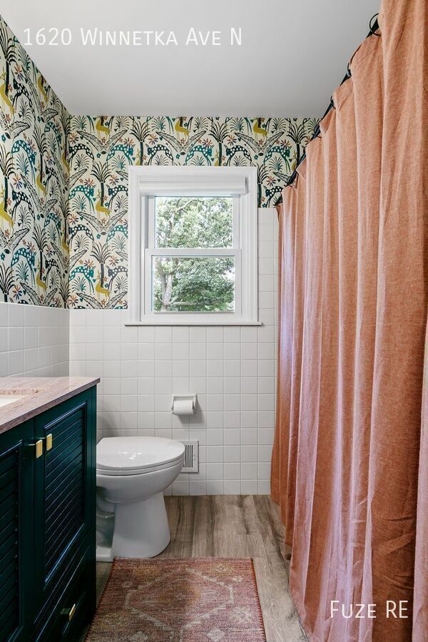 Building Photo - 1620 Winnetka Ave N